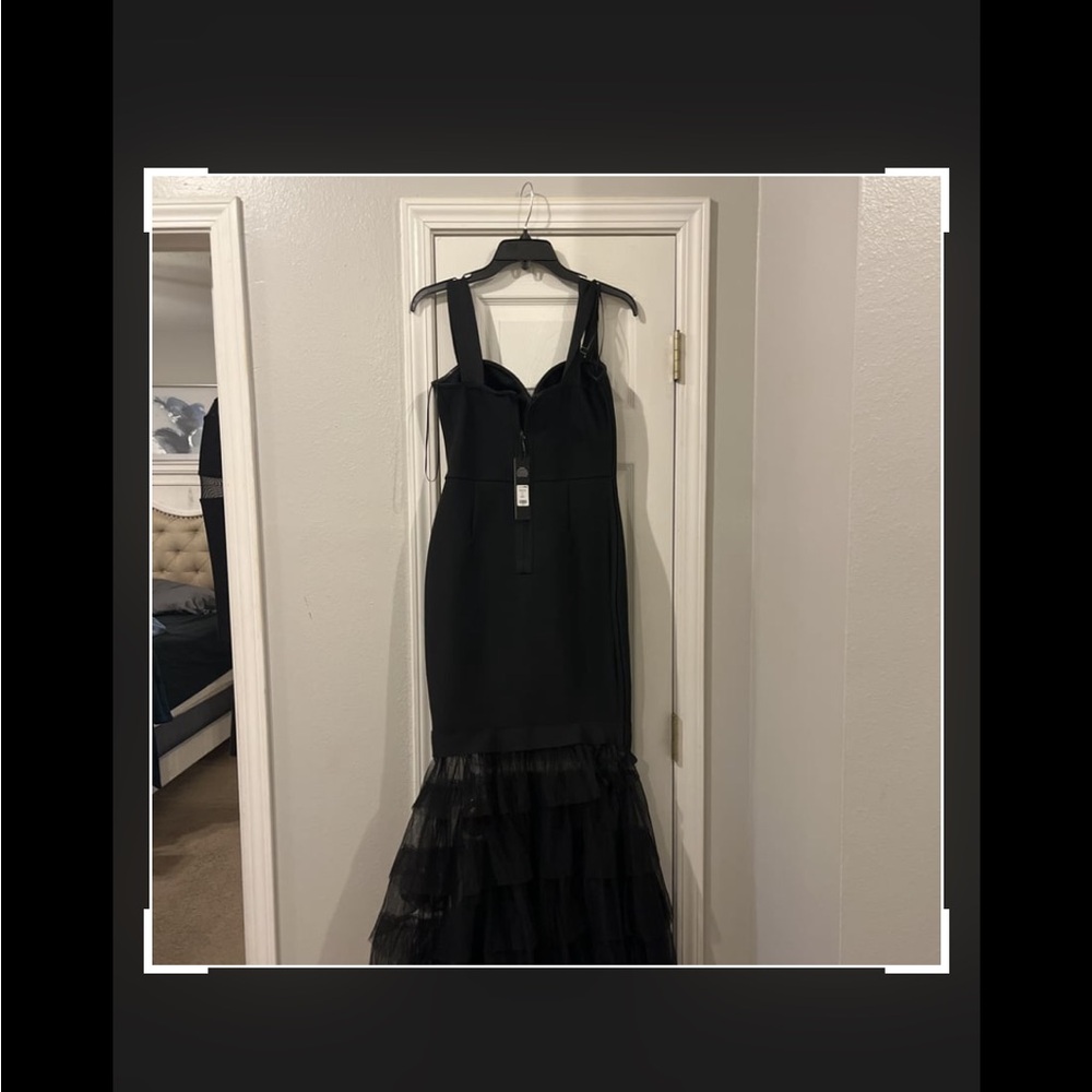 Elegant Black Evening Dress